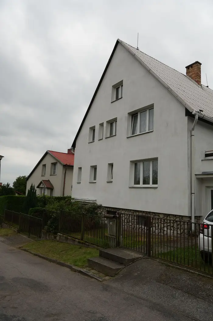 Vyčištěná fasáda domu