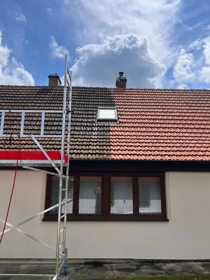 Tým Wapeko při čištění exteriéru
